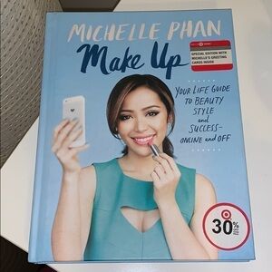 MICHELLE Pham Make Up Book